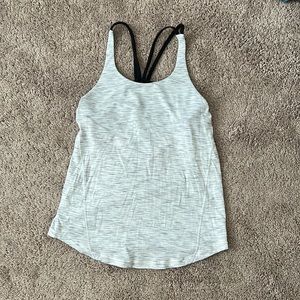 Lululemon Tank w/ built in bra - Size 4 - Gently Worn